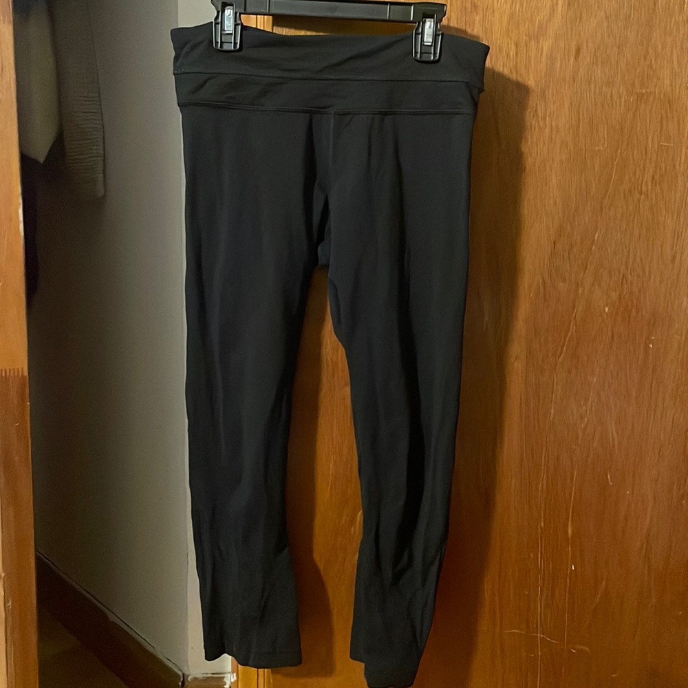 Lululemon leggings, black